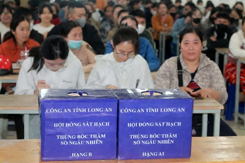 Chương trình đào tạo bài bản – sát đề thi thực tế