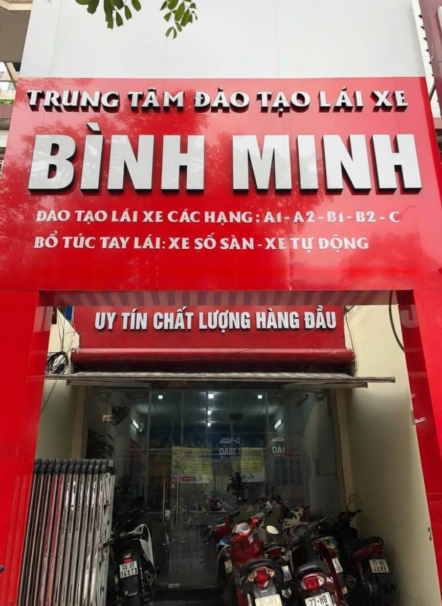 đánh giá trung tâm học lái xe