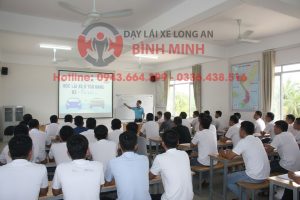 Học Lái Xe B2 Miền Tây