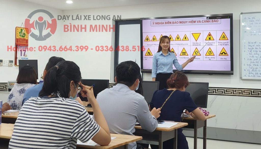 Học Lý Thuyết Lái Xe Ô Tô TPHCM Online