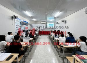 lớp học lái xe B2