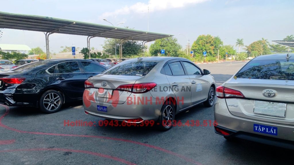 Khóa học lái xe hạng B số sàn